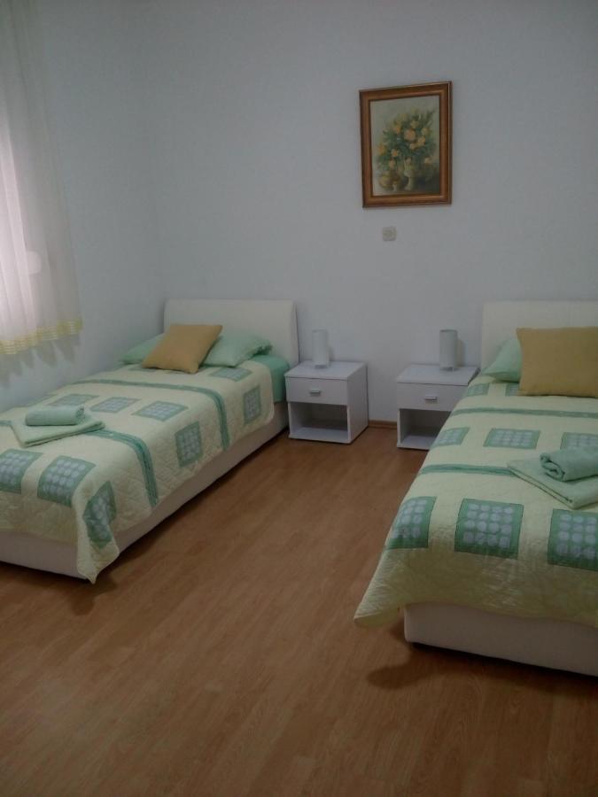 Apartment Plitvice Starigrad Paklenica Ngoại thất bức ảnh