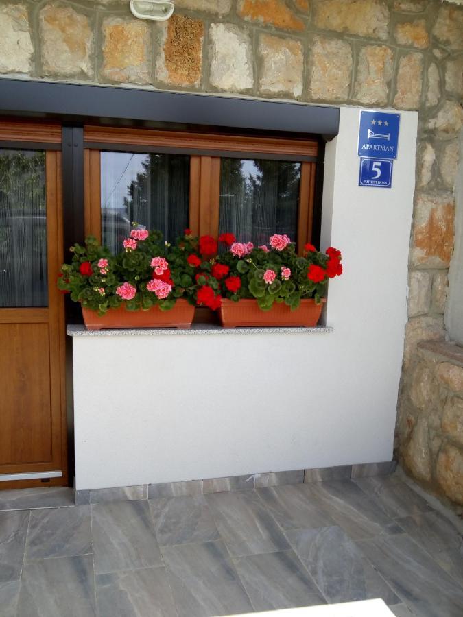 Apartment Plitvice Starigrad Paklenica Ngoại thất bức ảnh